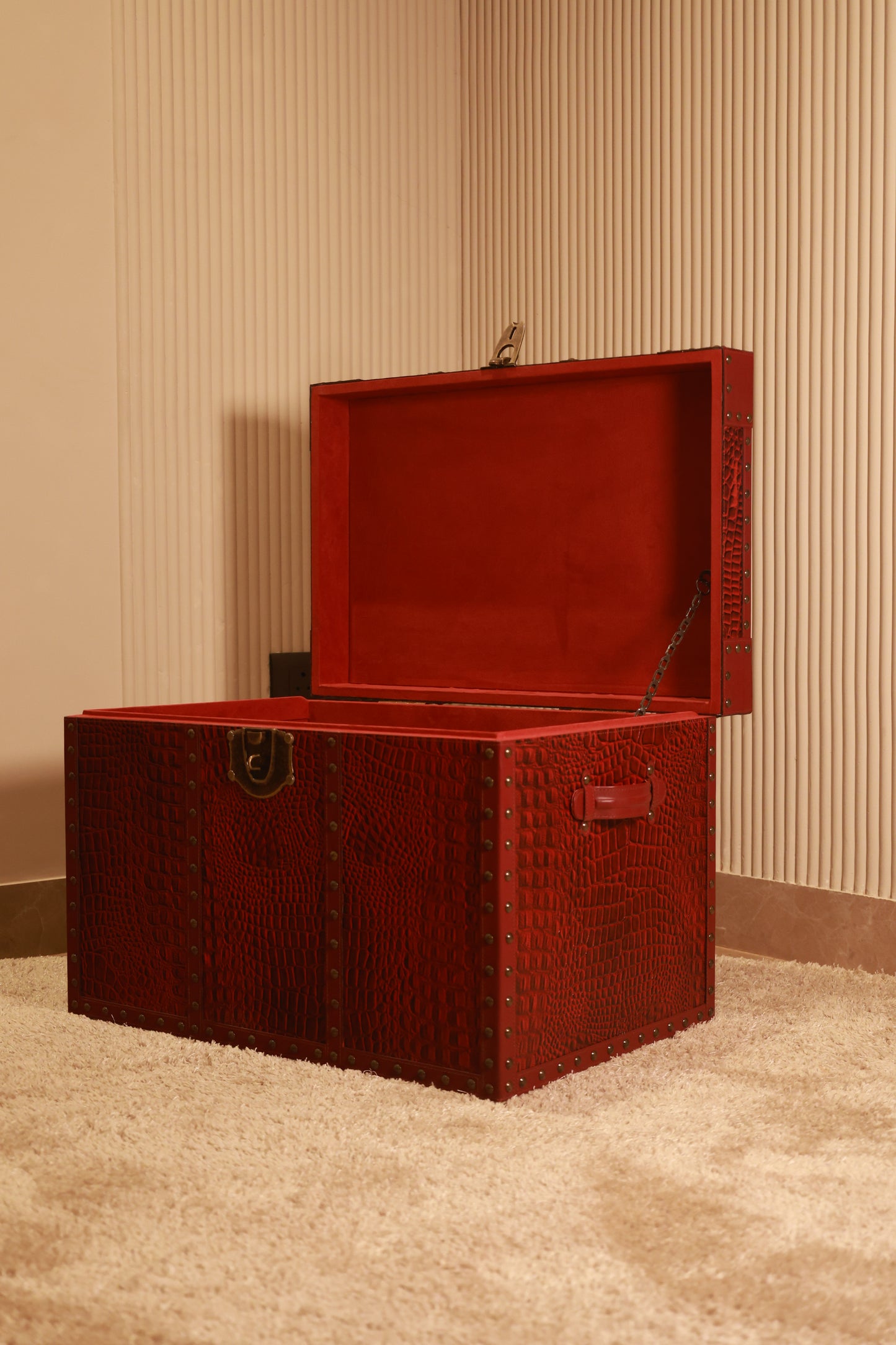 Wine Croco Print Trunk